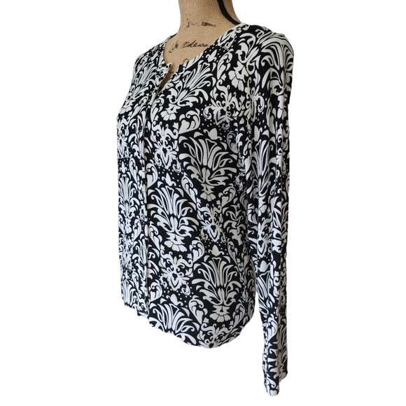3/$25 Charter Club Cardigan Button Down Black & White - Small - Picture 2 of 8